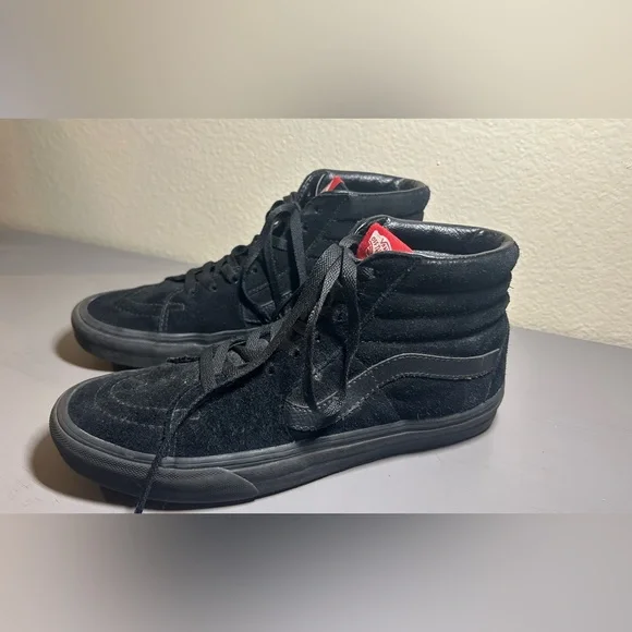 Vans Men's Black High-Top Sneakers with Red Accents - Picture 2 of 7